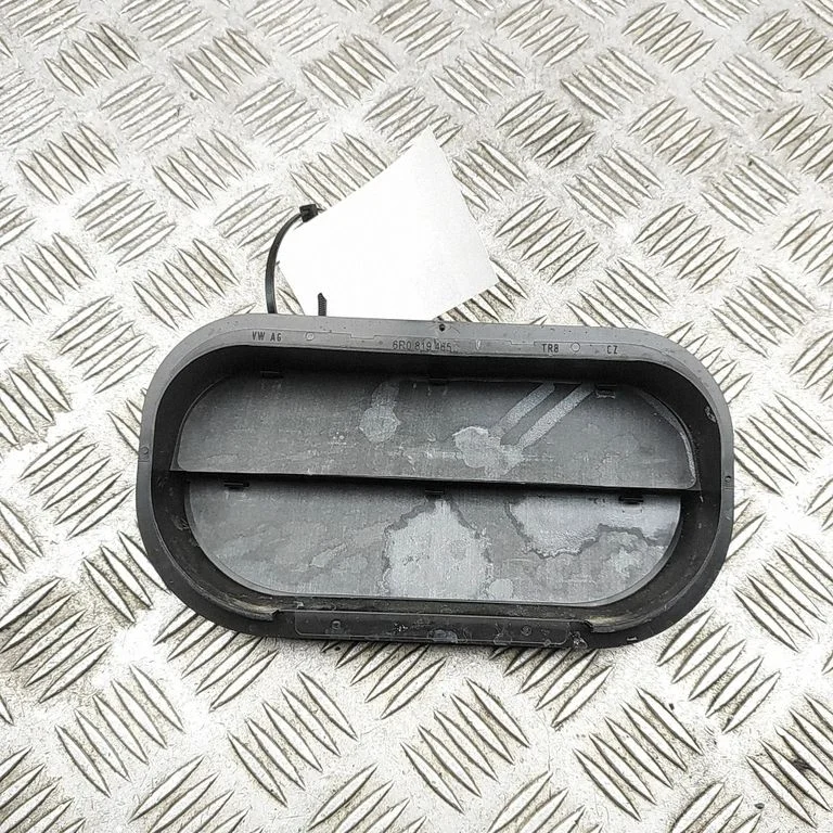 Ventilācijas režģis 6R0819465C