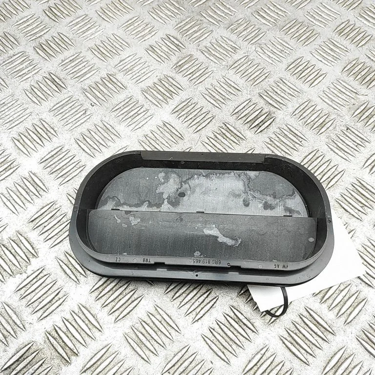 Ventilācijas režģis 6R0819465C