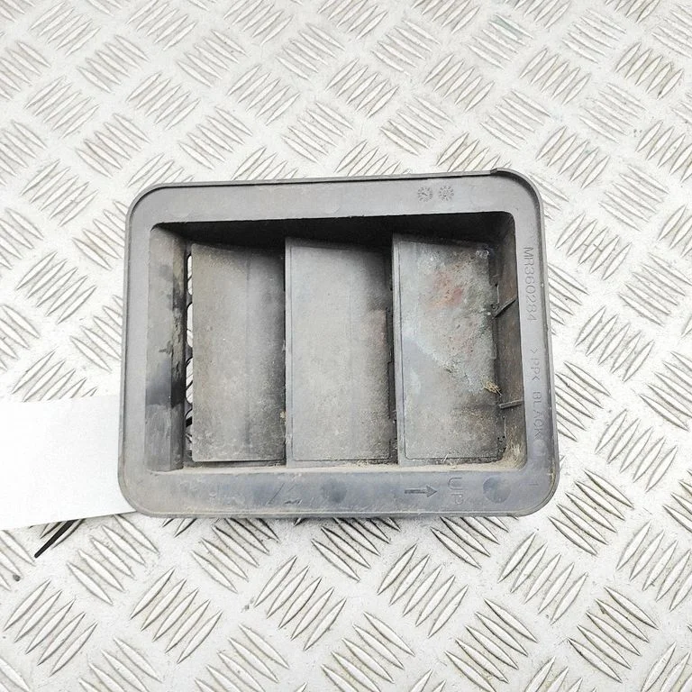 Ventilācijas režģis MR360284