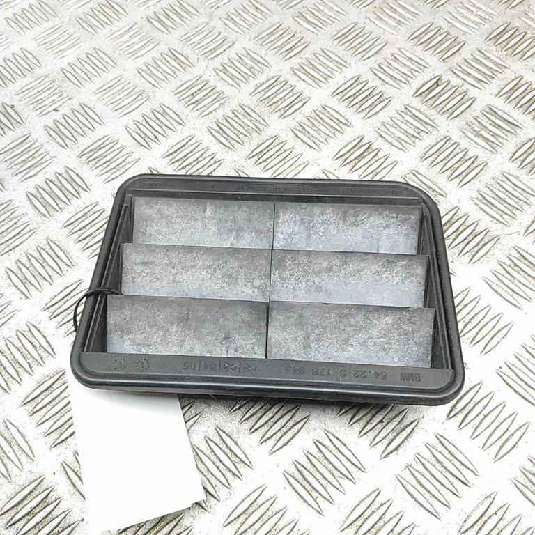 Ventilācijas režģis 9176945