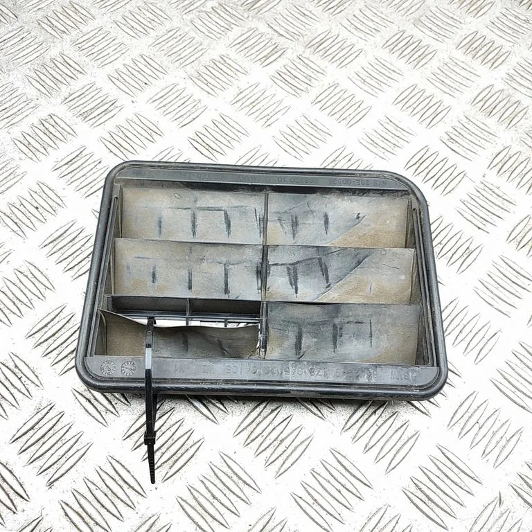 Ventilācijas režģis 9176945