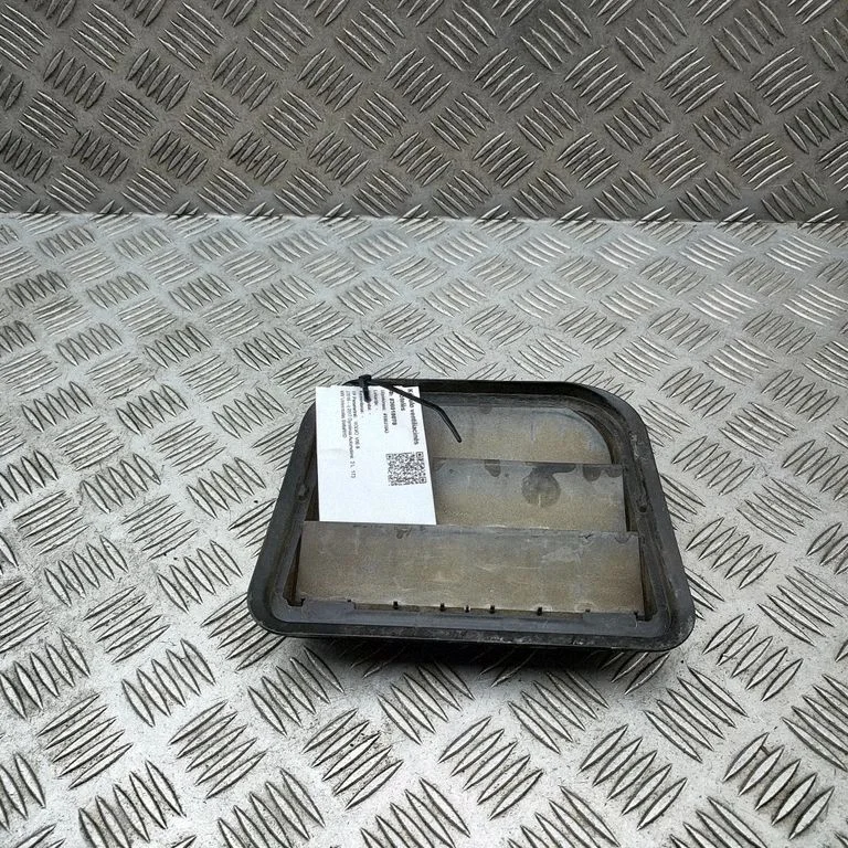 Quarter panel pressure vent – Volvo S90, V90 (2016-)