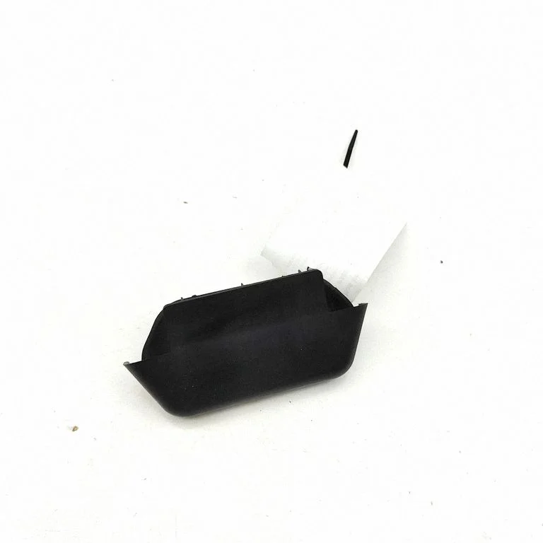 Quarter panel pressure vent K6805