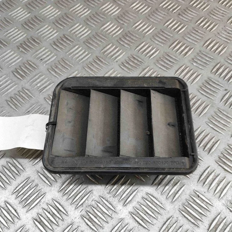 Ventilācijas režģis 9315932