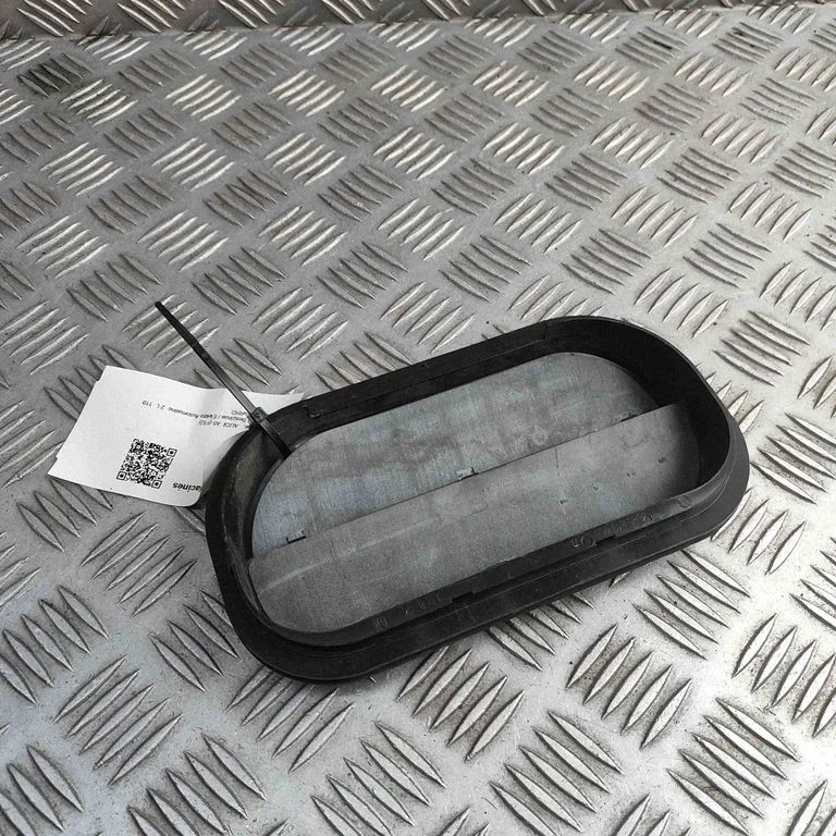 Ventilācijas režģis 6R0819465B