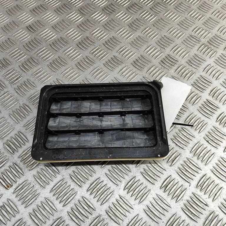Quarter panel pressure vent HAD2804711
