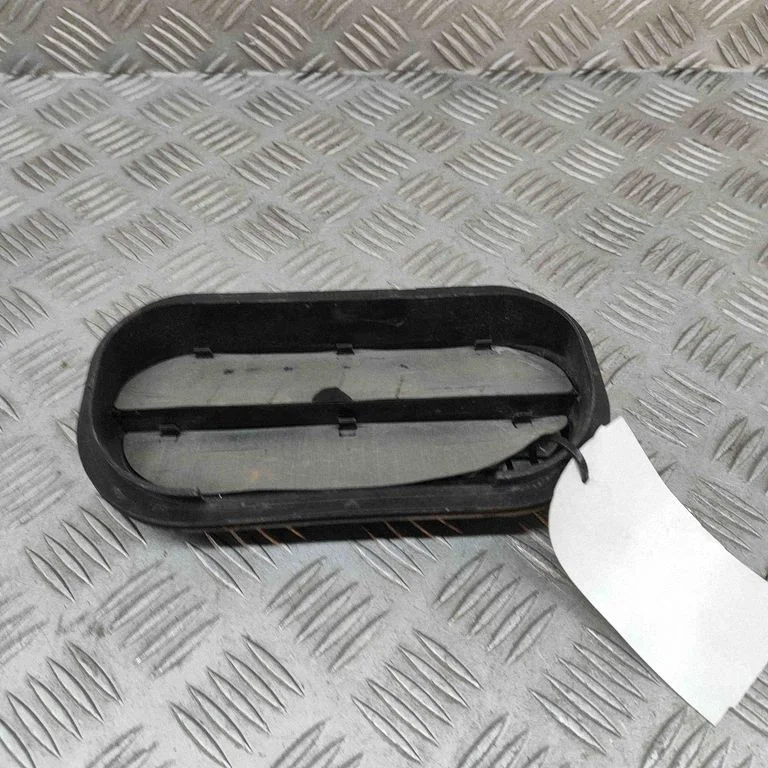 Ventilācijas režģis 6R0819465B