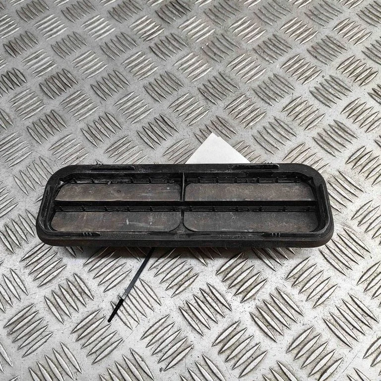 Ventilācijas režģis – Mercedes-Benz E klase W213 (2016-)