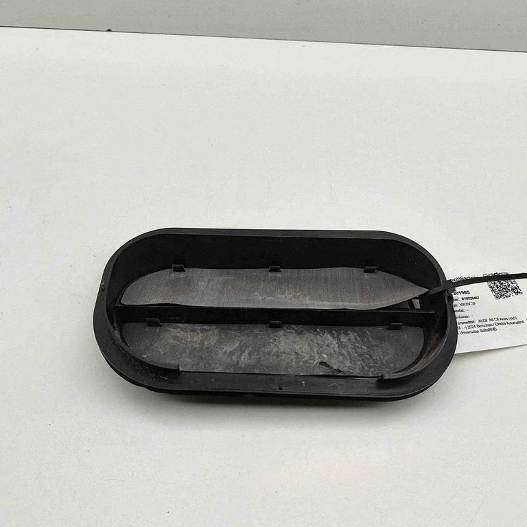 Ventilatsioonirest 6R0819465C – Audi A6 C7 (2011-)