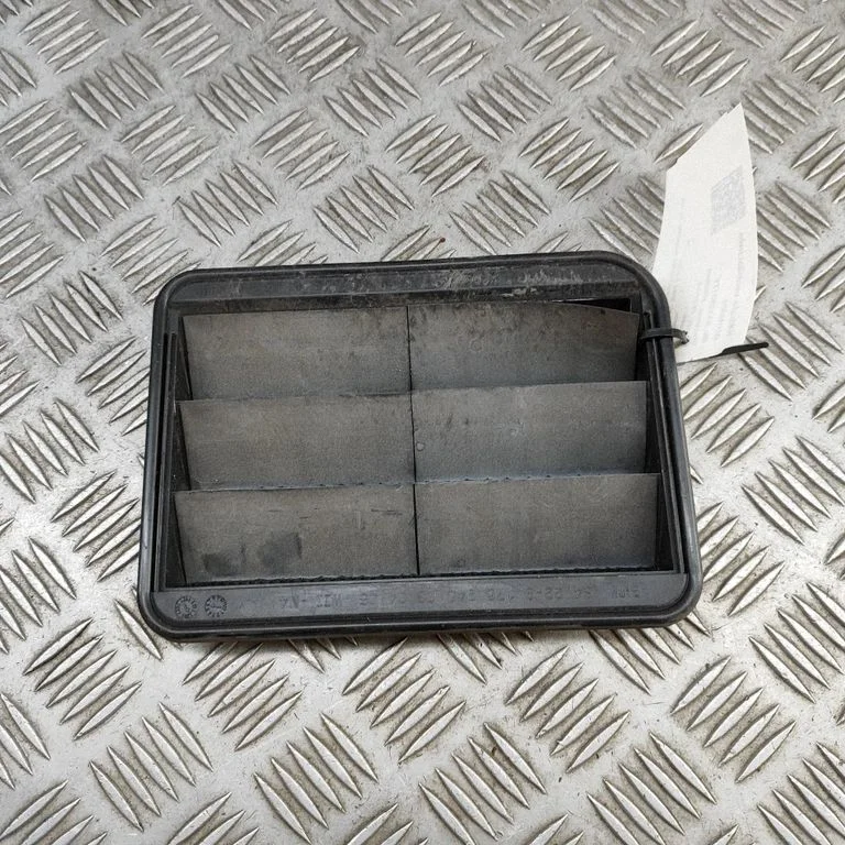 Ventilācijas režģis 9176945
