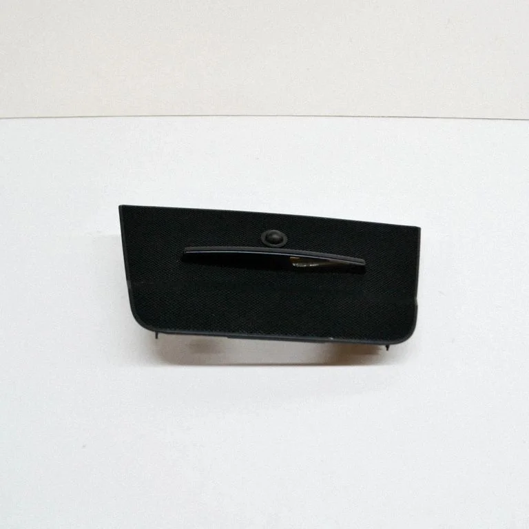 Quarter panel pressure vent – Mercedes-Benz CLK-Class C207 A207 (2010-2017)