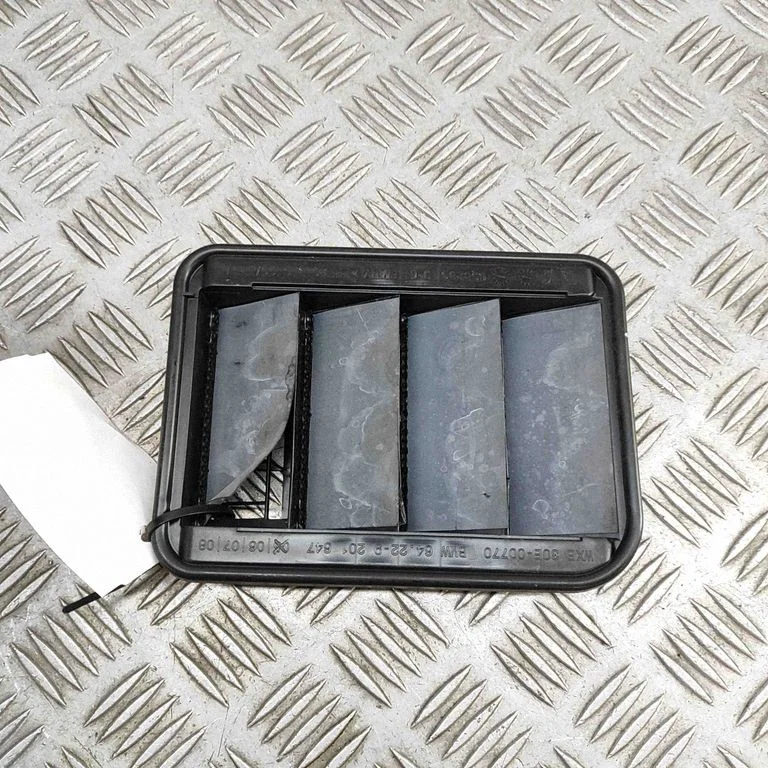Quarter panel pressure vent – BMW X2 U10 (2023-)