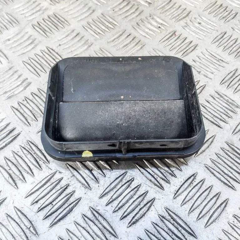 Ventilācijas režģis – Tesla Model S (2012-)