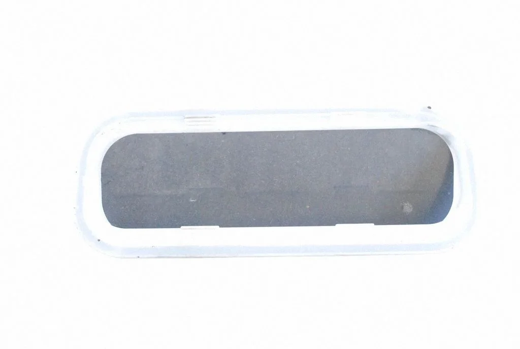 Quarter panel pressure vent 6294030150
