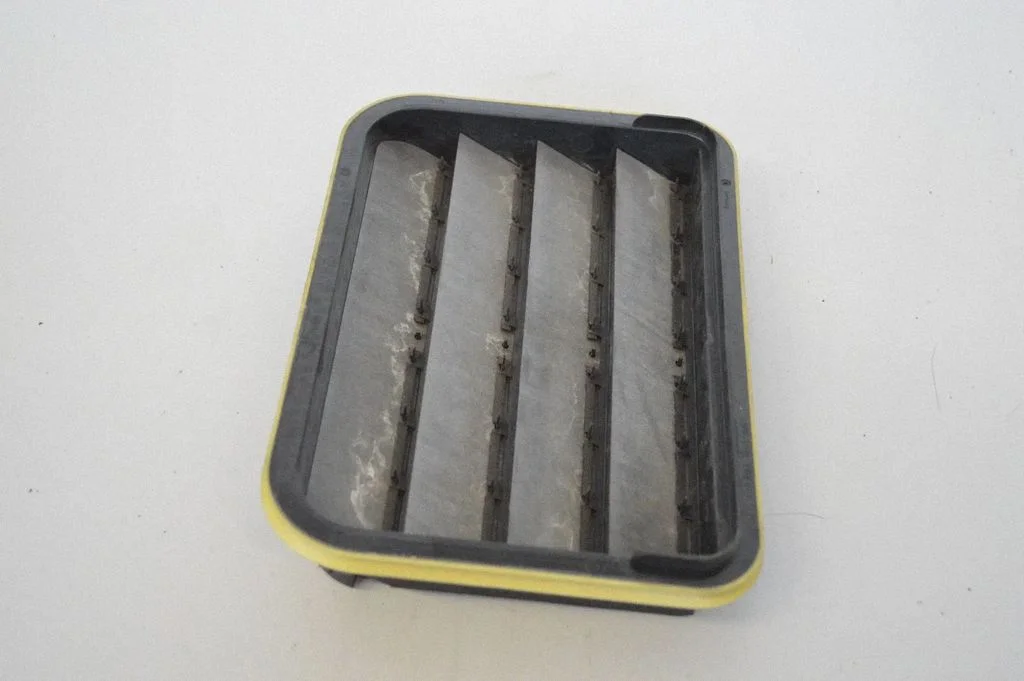 Ventilatsioonirest 7PP819181A