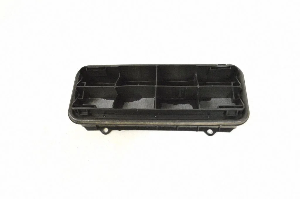 Ventilācijas režģis – Nissan Juke I F15 (2010-2018)