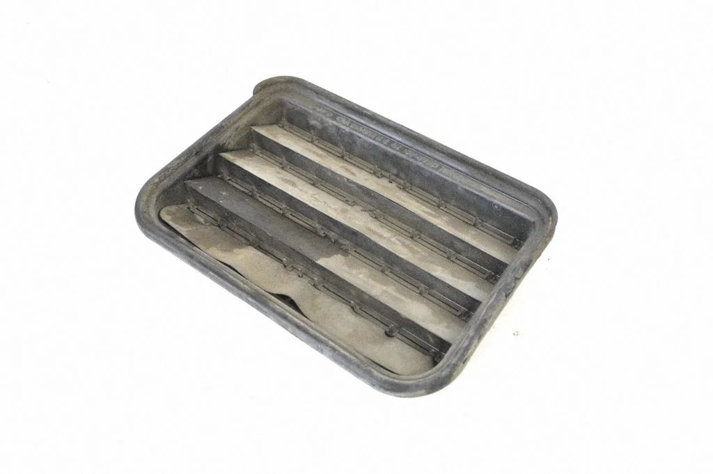 Ventilatsioonirest A1648300042