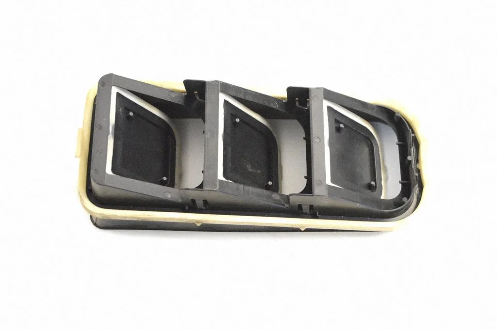 Quarter panel pressure vent – Peugeot 3008 II (2016-2023)