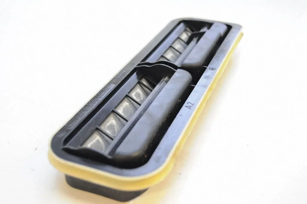 Quarter panel pressure vent – Mercedes-Benz E-Class W212 (2009-2016)