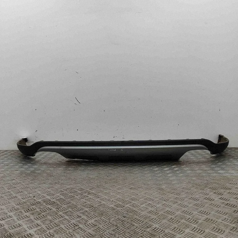 Rear bumper lower part trim 866122BAA0