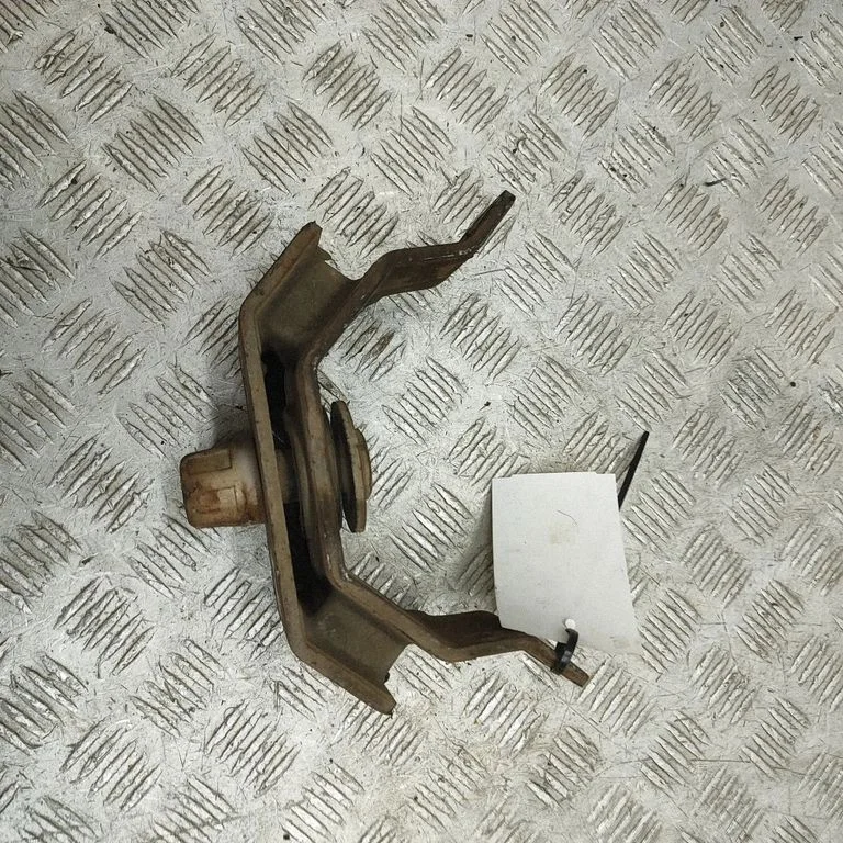 Ātrumkārbas spilvens 123710L130