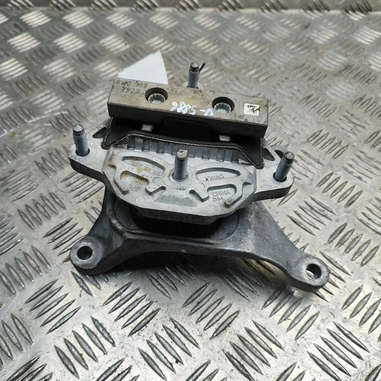 Ātrumkārbas spilvens 8W0399292B