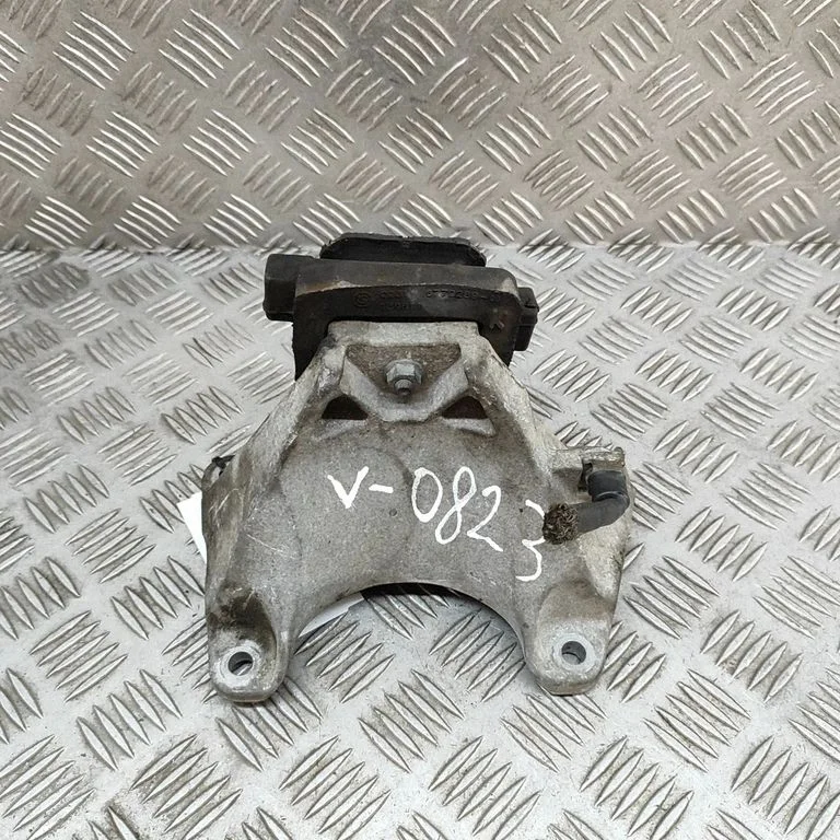 Gearbox mount – BMW 5 Series F10 F11 (2009-2016)