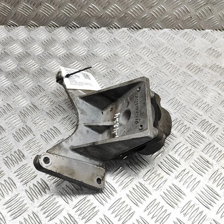 Ātrumkārbas spilvens 670038976