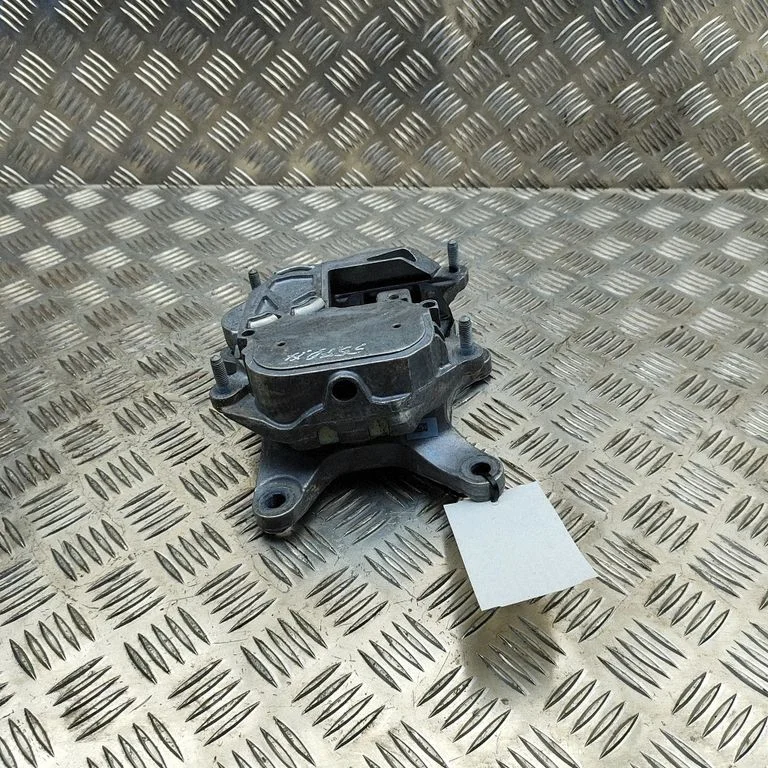 Gearbox mount 4M0399115P – Audi RS Q8 (2019-)