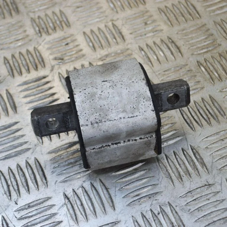 Ātrumkārbas spilvens A212240