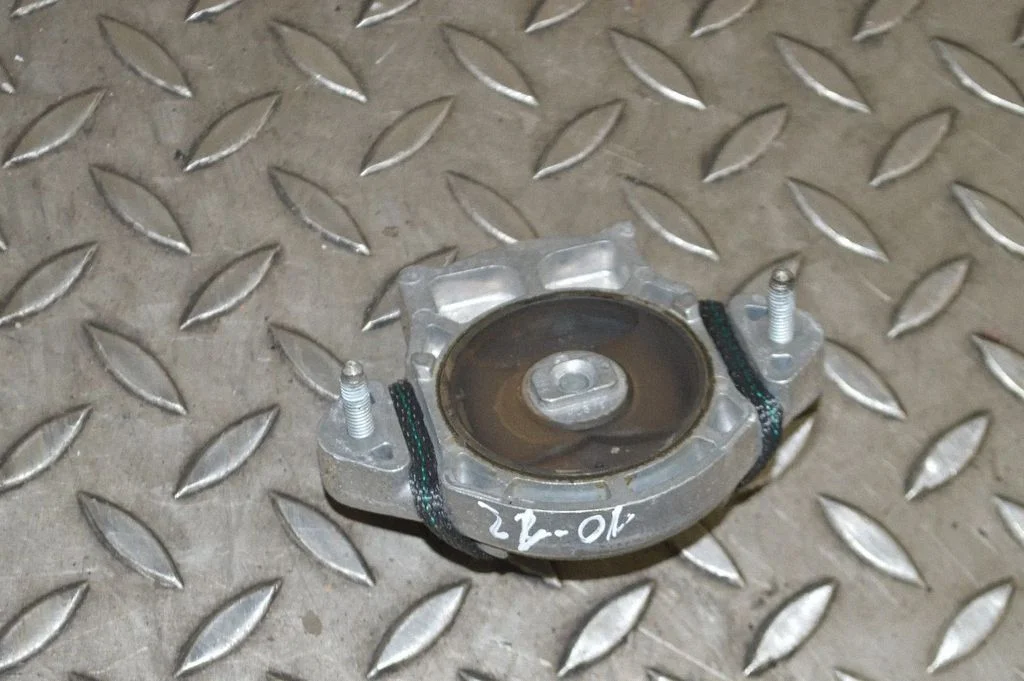 Ātrumkārbas spilvens