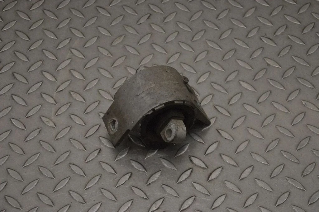 Gearbox mount 6W936068AB