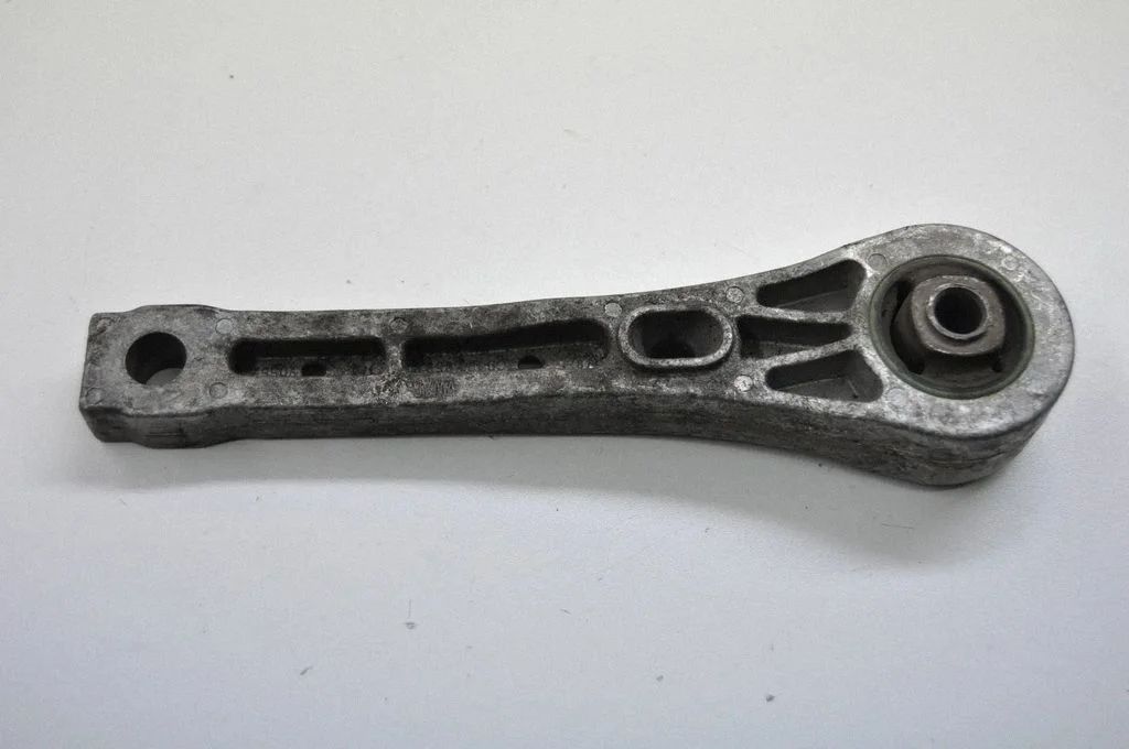 Gearbox mount – Volkswagen Tiguan (2007-2016)