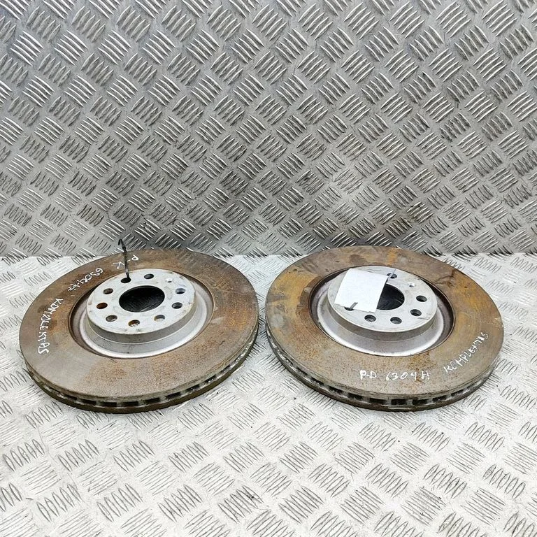 Tarcza hamulcowa przednia 5Q0615301G