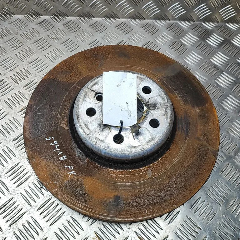 Tarcza hamulcowa przednia 6880075