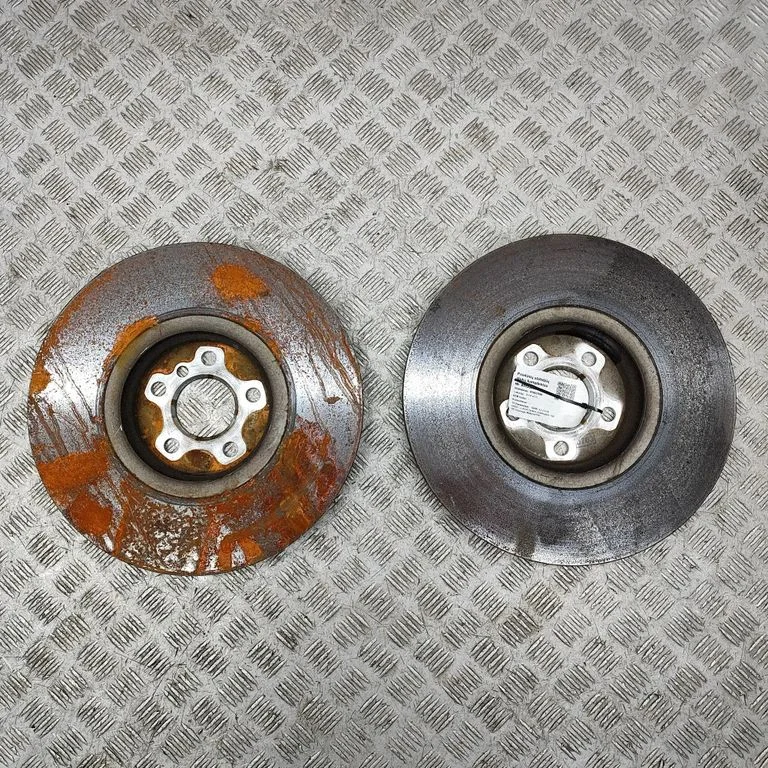 Esimene piduriketas 8841936