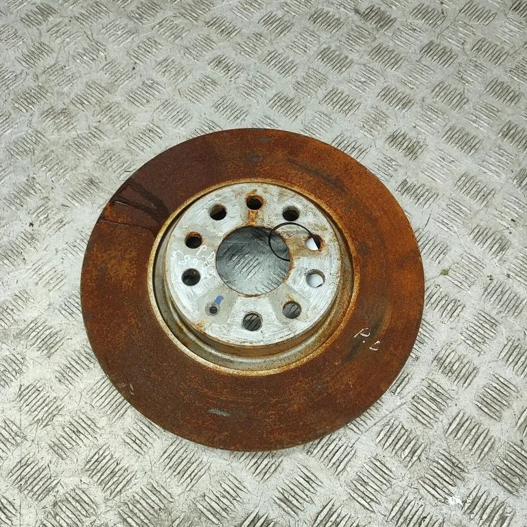 Esimene piduriketas 5Q0615301F