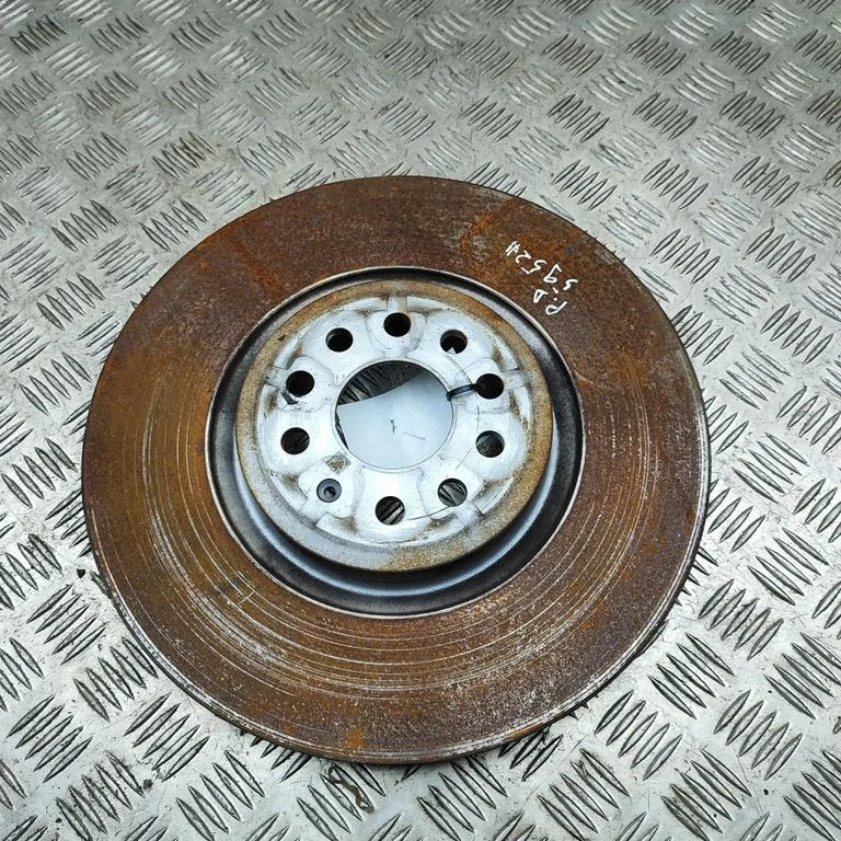 Esimene piduriketas 1EA615301B