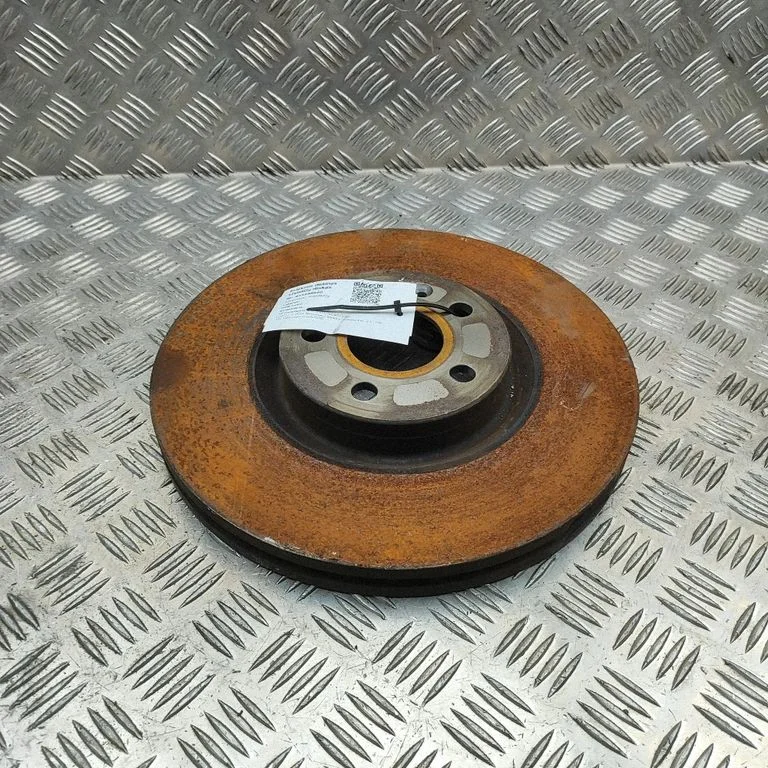 Tarcza hamulcowa przednia 32300121