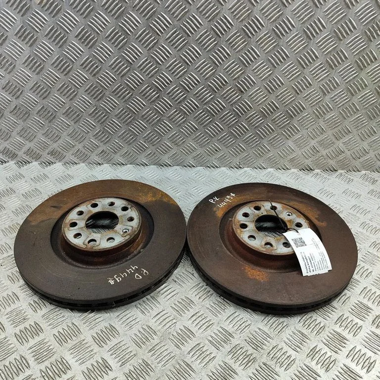 Priekšējais bremžu disks 5Q0615301G