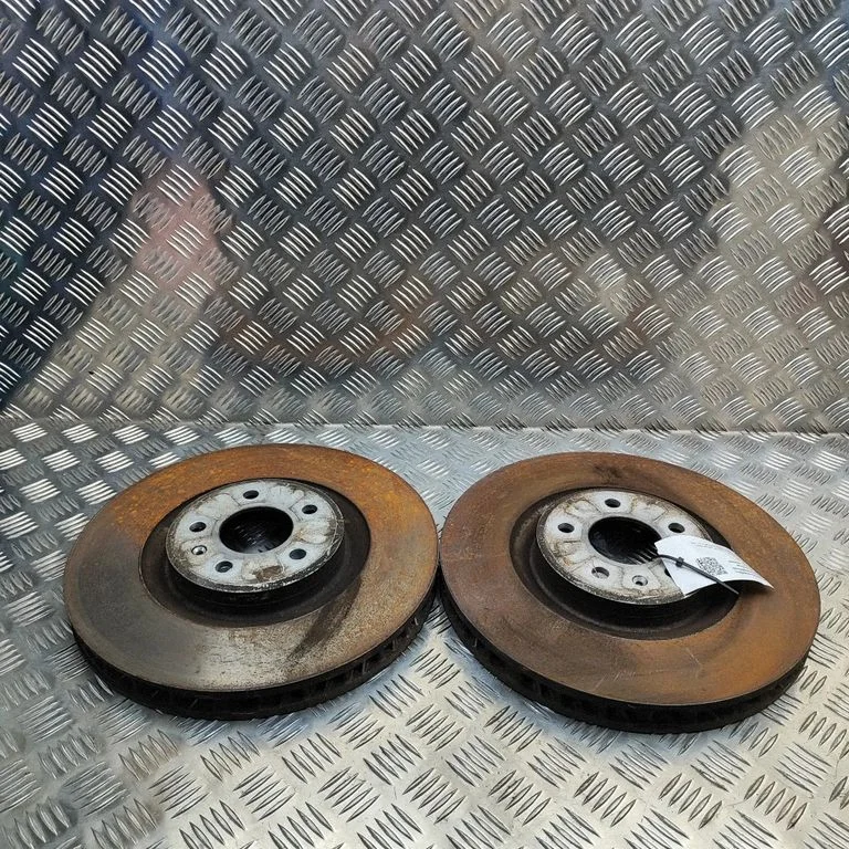 Esimene piduriketas 95B615301H