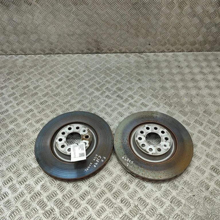 Priekšējais bremžu disks 1K0615301AD