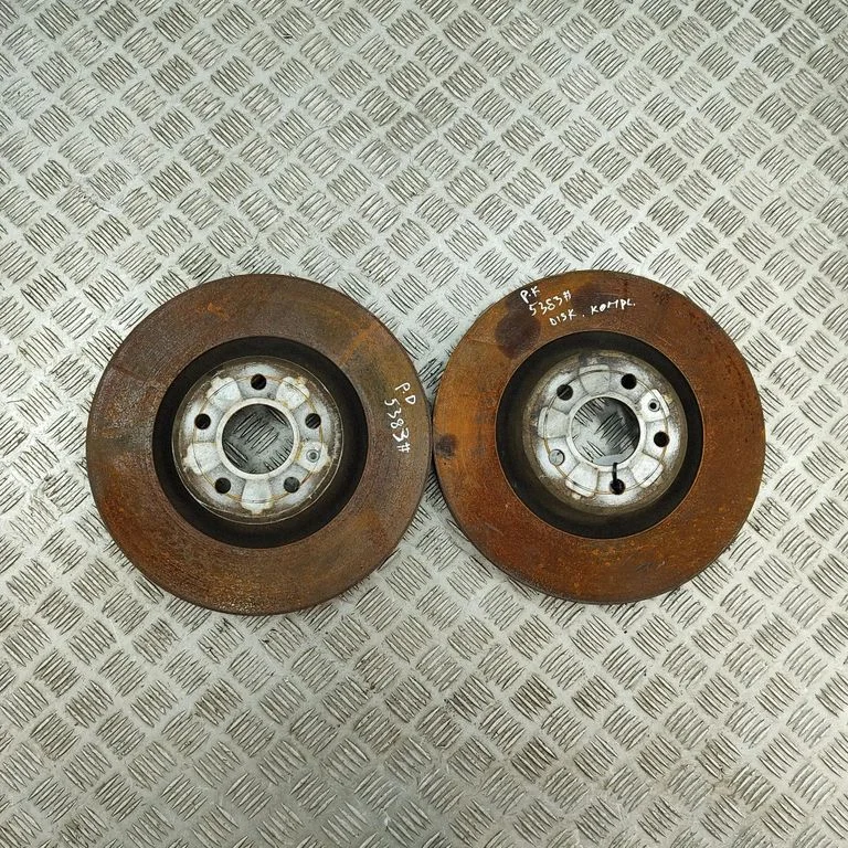 Priekšējais bremžu disks 4G0615301