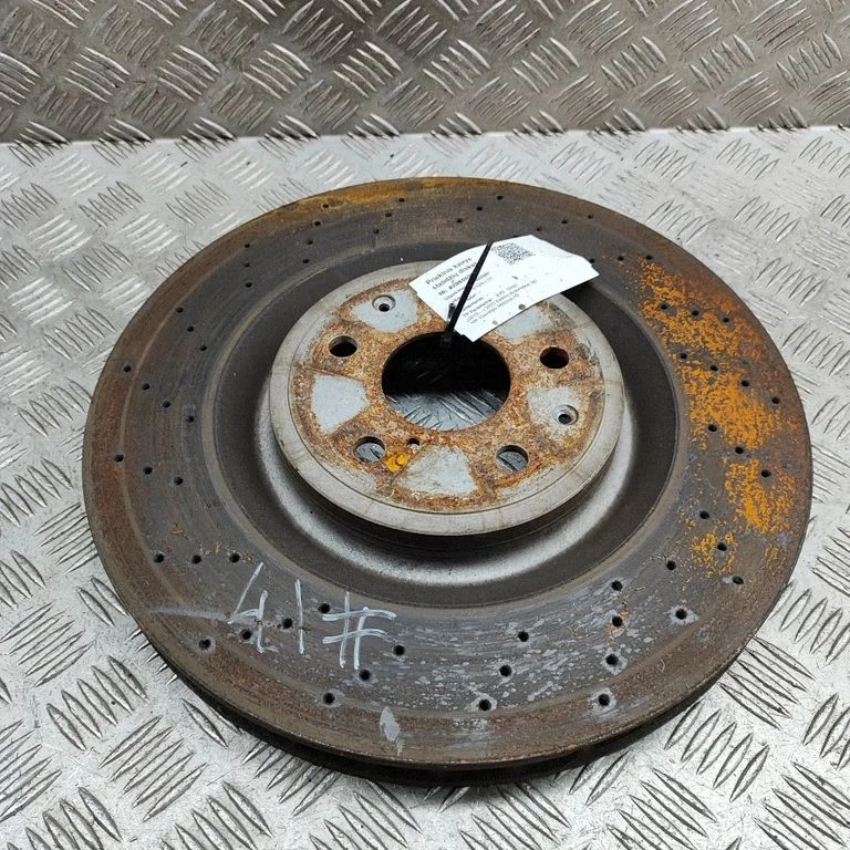 Front brake disc – left