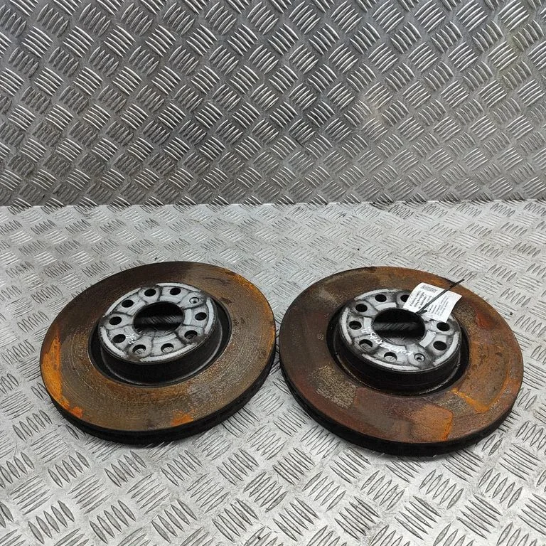 Priekšējais bremžu disks 5Q0615301M