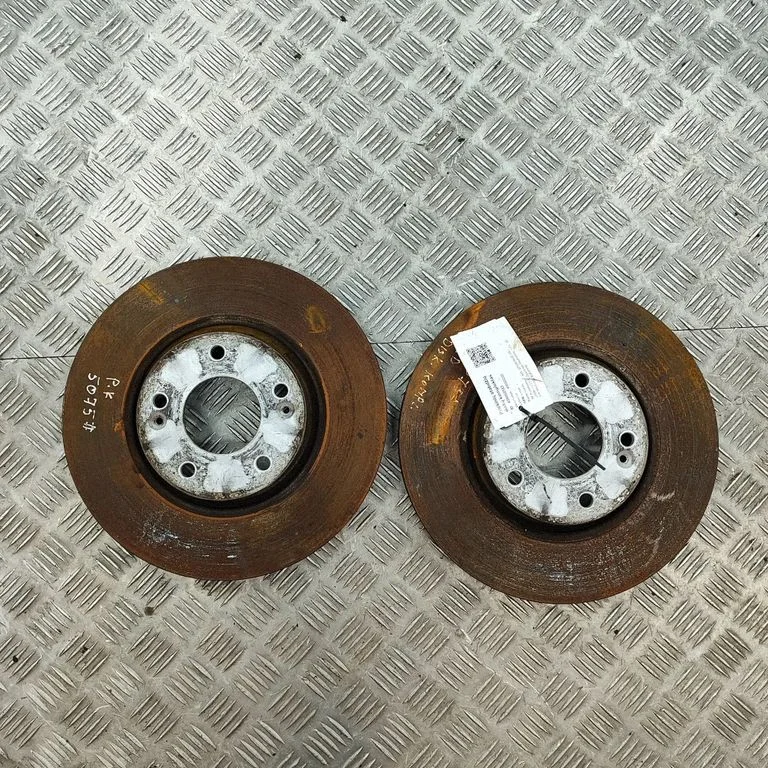 Priekšējais bremžu disks 517122Y000