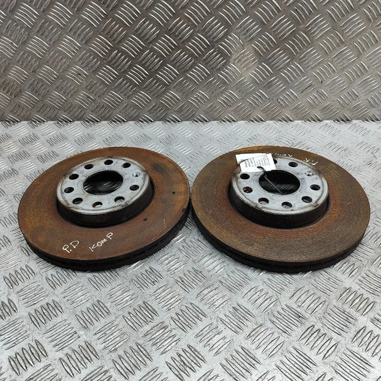 Priekšējais bremžu disks 5Q0615301H