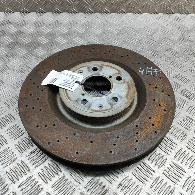 Front brake disc – right