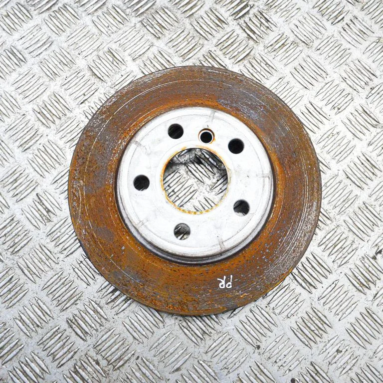 Front brake disc – right