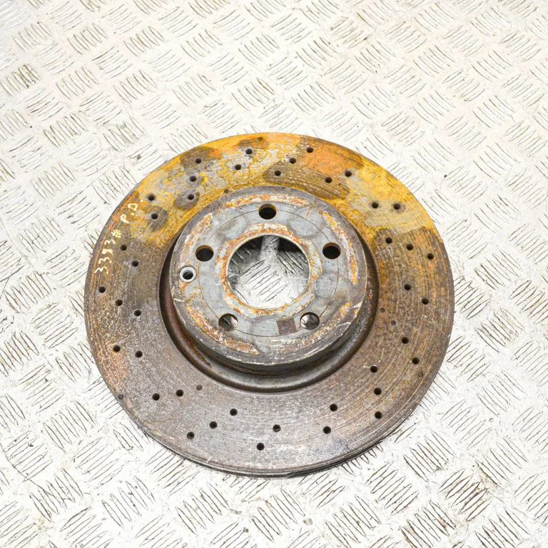 Priekšējais bremžu disks – labā